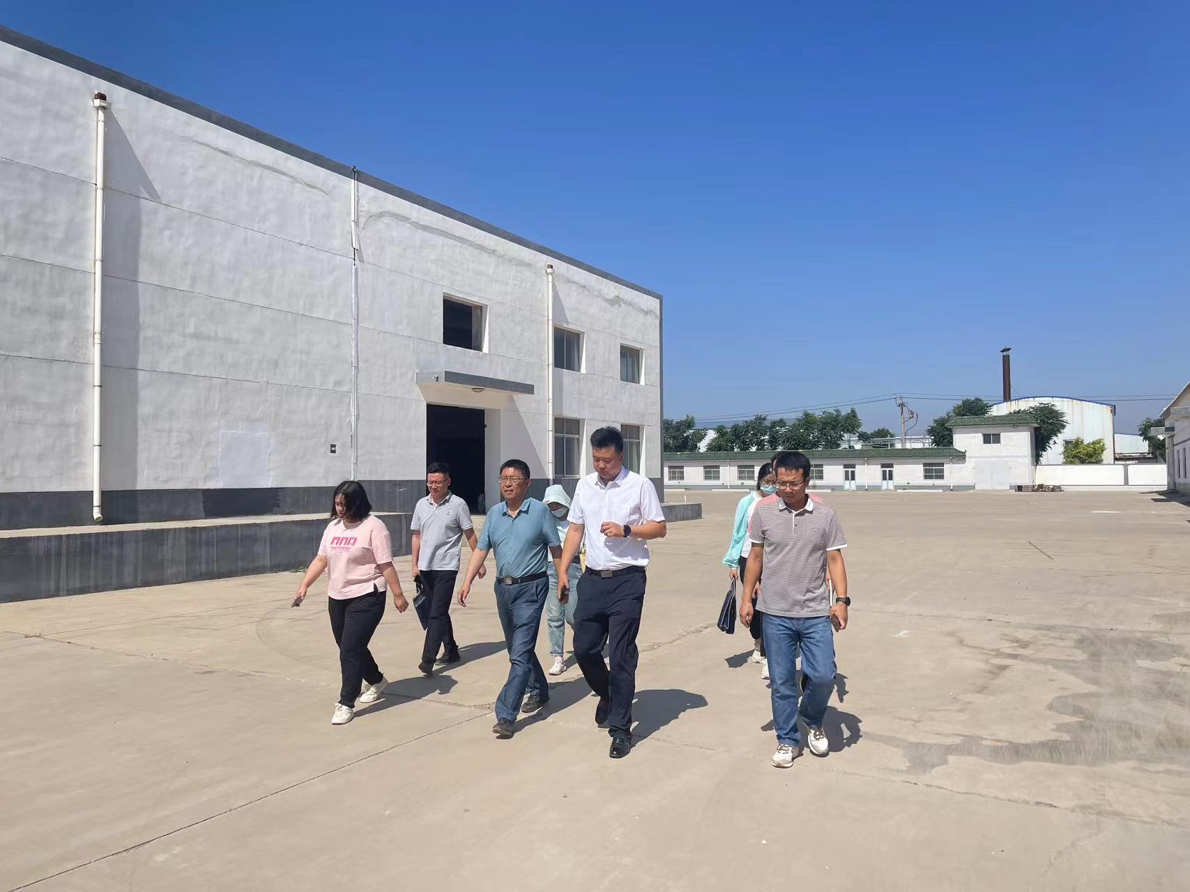 石嘴山市科技局領導蒞臨寧夏興康恒潤農業科技發展有限公司