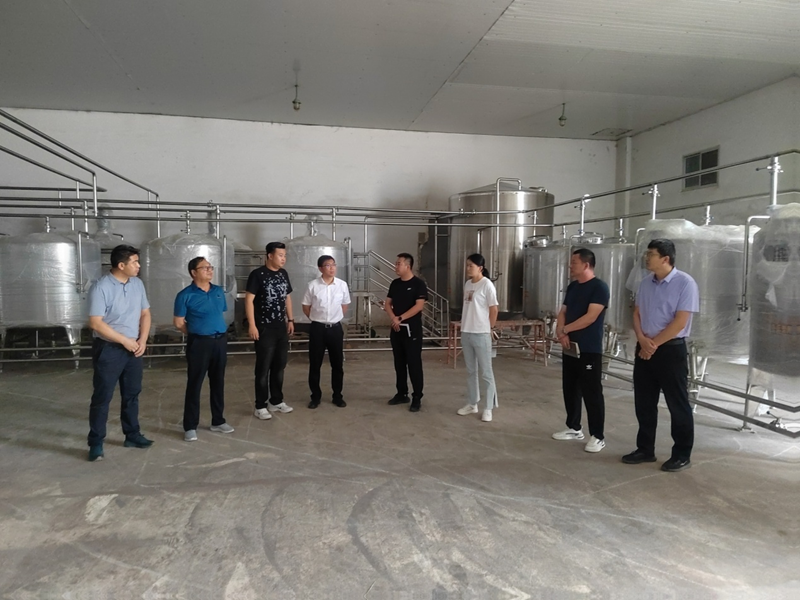 石嘴山市副市長、惠農(nóng)區(qū)委書記王宇翔蒞臨寧夏興康恒潤農(nóng)業(yè)科技發(fā)展有限公司調(diào)研