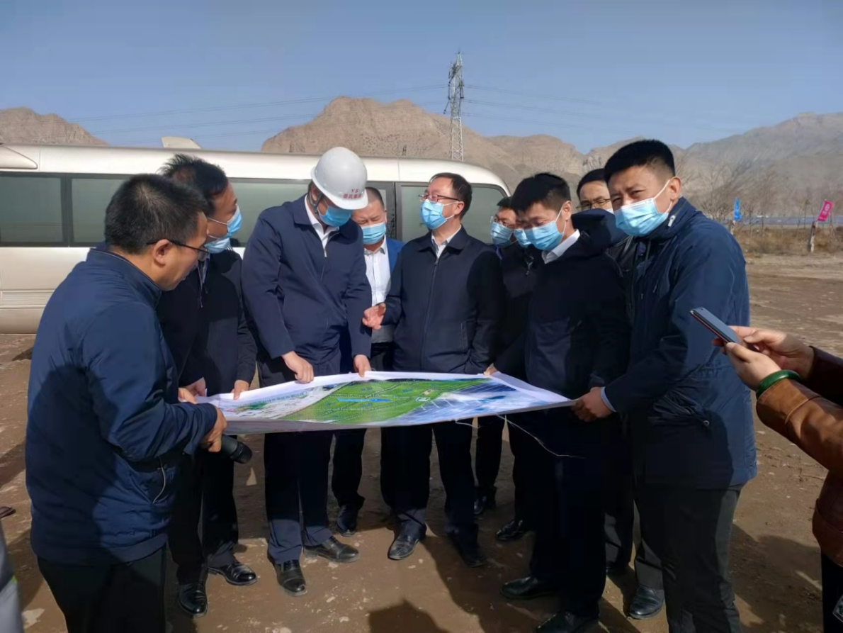 石嘴山市委書記王剛到寧夏興康恒潤農業科技發展有限公司項目基地視察