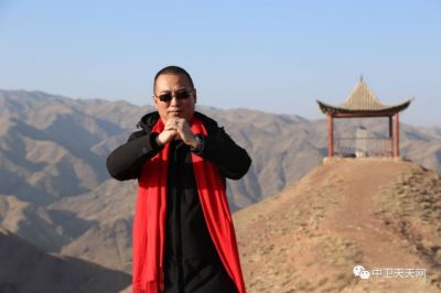 2019年1月1日，5位中衛青年企業家在寺口山上送祝福