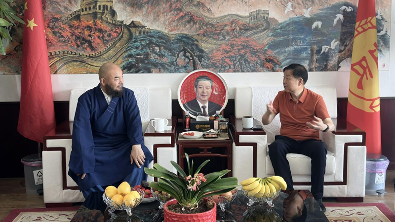 東華禪寺萬行法師到訪岳氏集團，禪文化與素食產業碰撞新“火花”